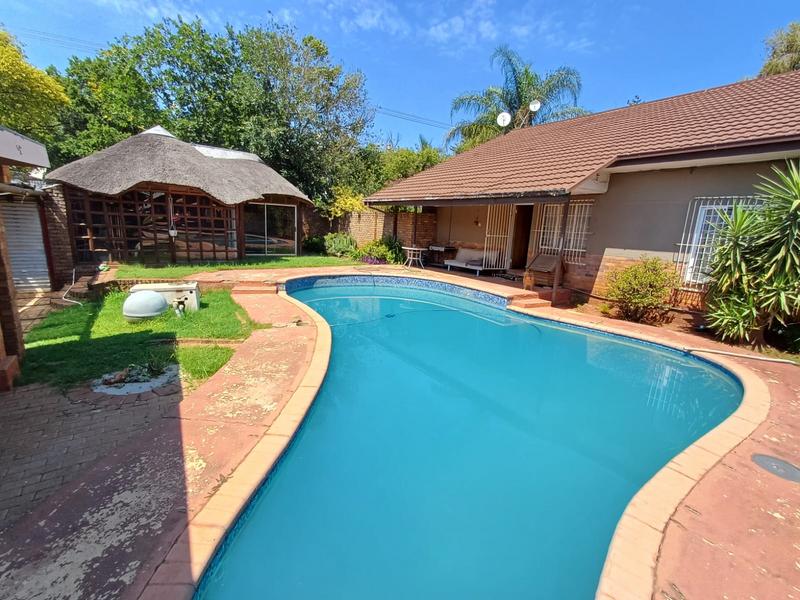 4 Bedroom Property for Sale in Pretoria Gardens Gauteng