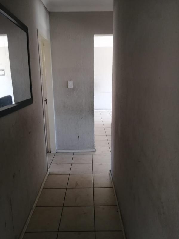 To Let 3 Bedroom Property for Rent in Vorna Valley Gauteng