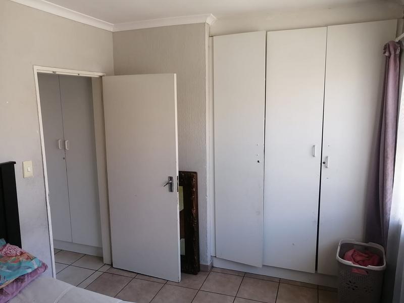 To Let 3 Bedroom Property for Rent in Vorna Valley Gauteng