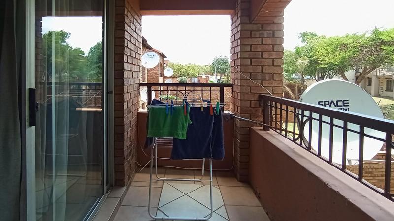 2 Bedroom Property for Sale in Mooikloof Ridge Gauteng