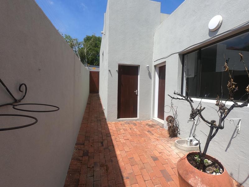 To Let 3 Bedroom Property for Rent in Parkmore Gauteng