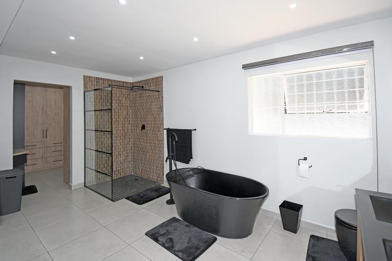 3 Bedroom Property for Sale in Parkmore Gauteng