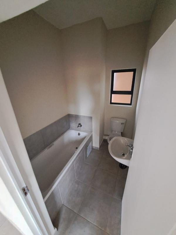 To Let 2 Bedroom Property for Rent in Vosloorus Gauteng