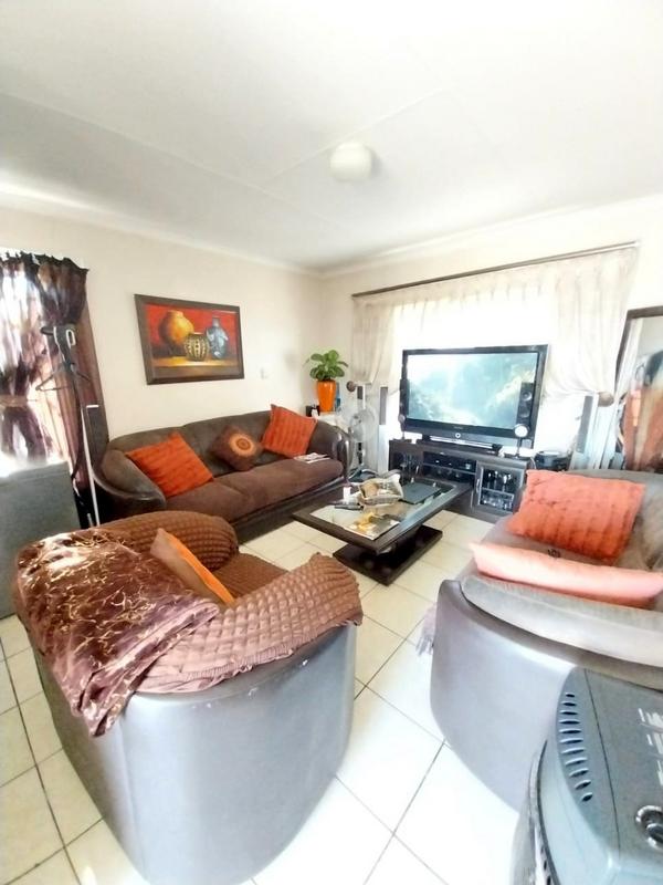 To Let 3 Bedroom Property for Rent in Devland Gauteng