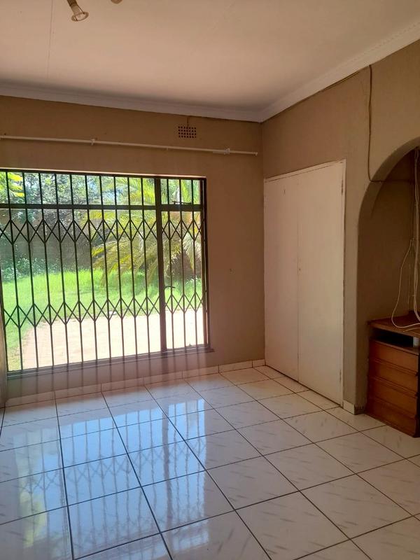 To Let 4 Bedroom Property for Rent in Witpoortjie Gauteng