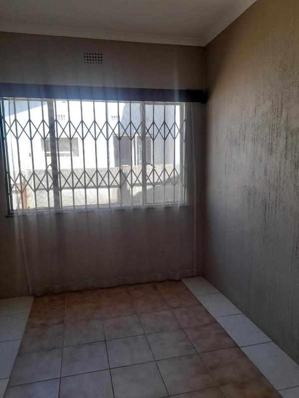 To Let 4 Bedroom Property for Rent in Witpoortjie Gauteng