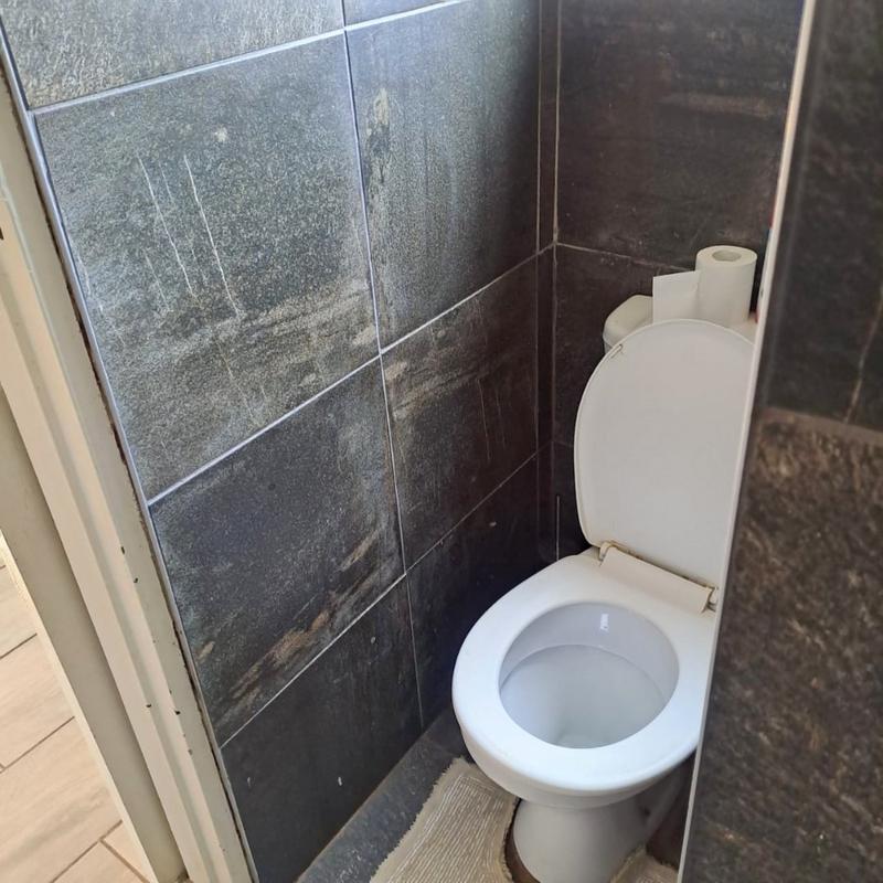 1 Bedroom Property for Sale in Bram Fischerville Gauteng