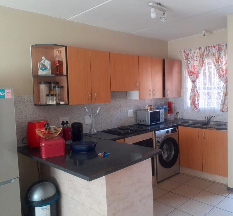 2 Bedroom Property for Sale in Florida Gauteng