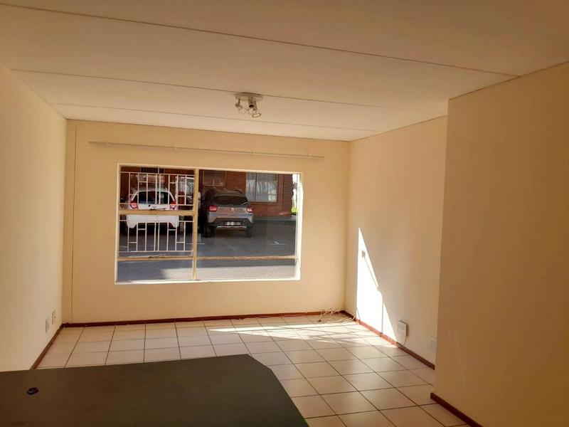 2 Bedroom Property for Sale in Florida Gauteng