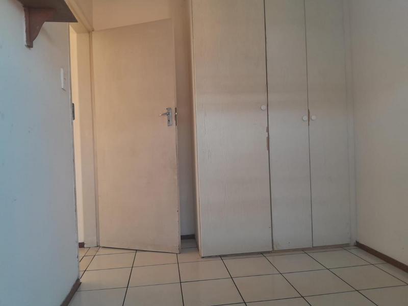 2 Bedroom Property for Sale in Florida Gauteng