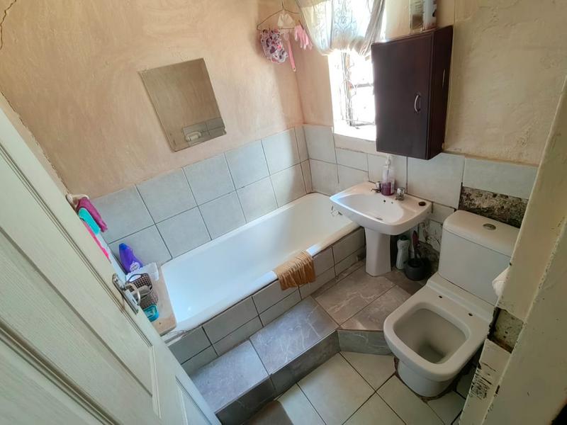 1 Bedroom Property for Sale in Meadowlands Gauteng