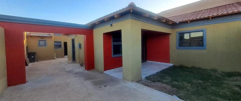 2 Bedroom Property for Sale in Naledi Gauteng