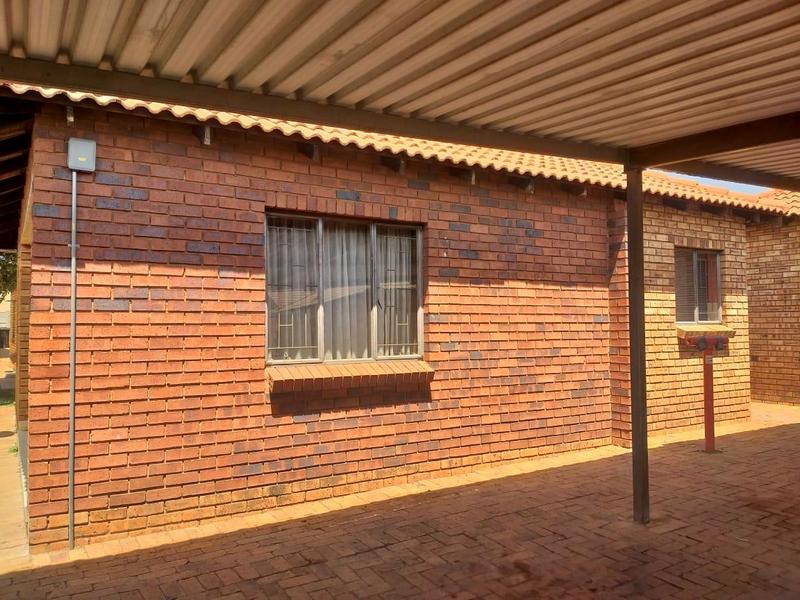 3 Bedroom Property for Sale in Protea Glen Gauteng