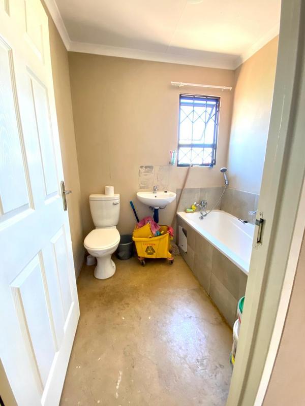 2 Bedroom Property for Sale in Toekomsrus Gauteng