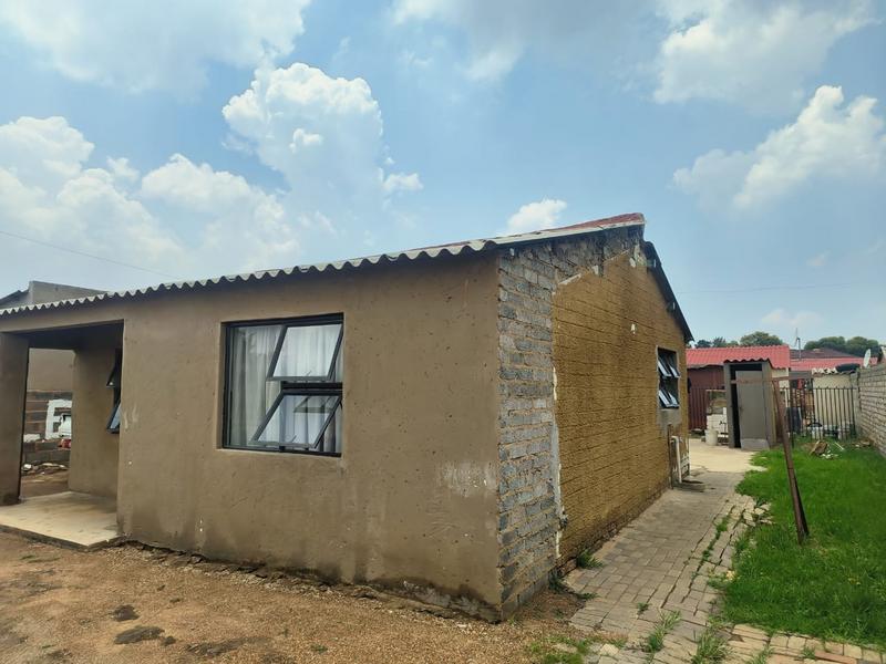 2 Bedroom Property for Sale in Mapetla Gauteng