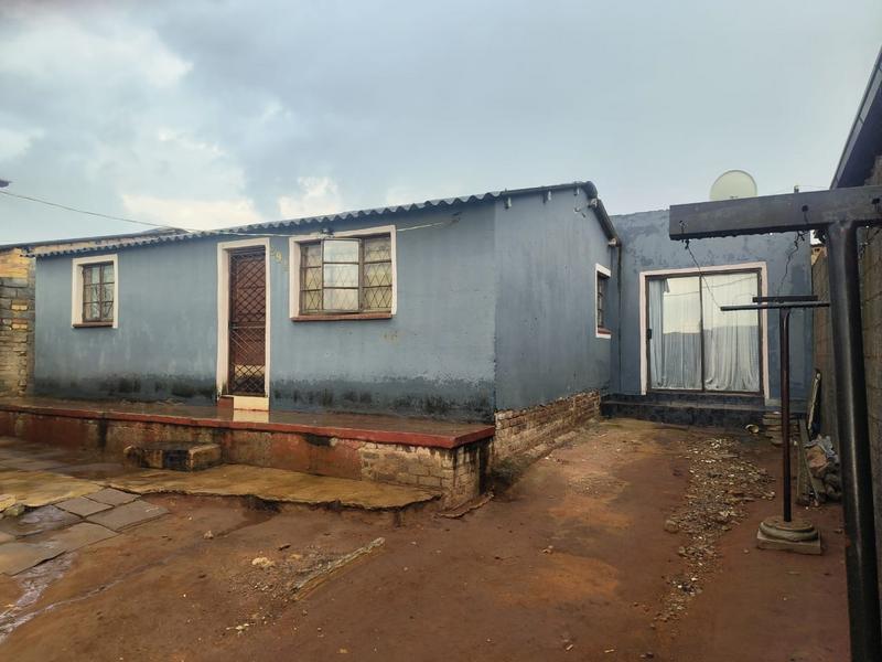 2 Bedroom Property for Sale in Meadowlands Gauteng