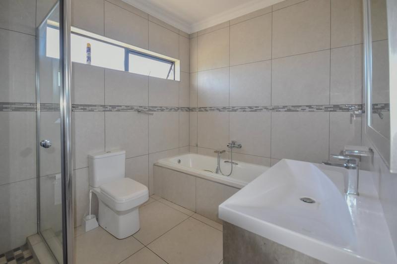 4 Bedroom Property for Sale in Midstream Estate Gauteng