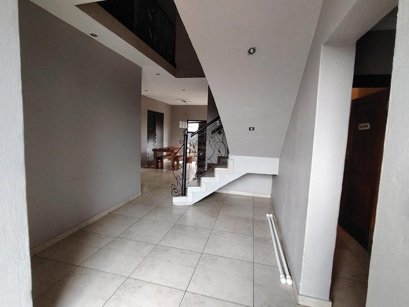 4 Bedroom Property for Sale in Pierre Van Ryneveld Gauteng