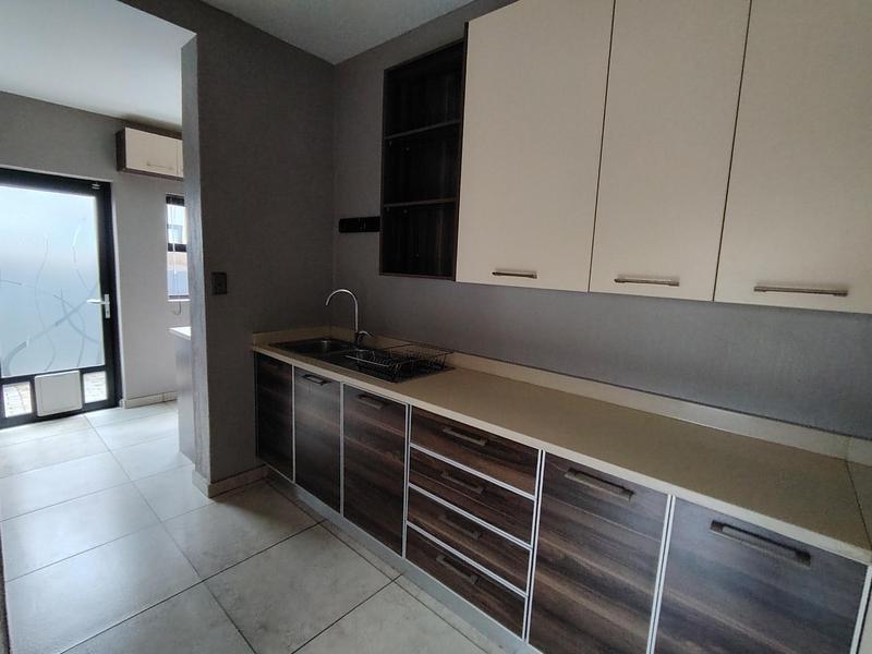 4 Bedroom Property for Sale in Pierre Van Ryneveld Gauteng