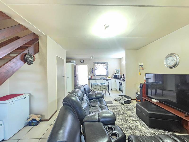 To Let 2 Bedroom Property for Rent in Allens Nek Gauteng