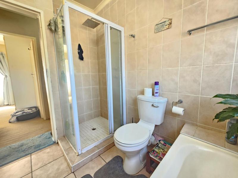 To Let 2 Bedroom Property for Rent in Allens Nek Gauteng