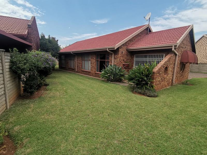 4 Bedroom Property for Sale in Vanderbijlpark SE 3 Gauteng