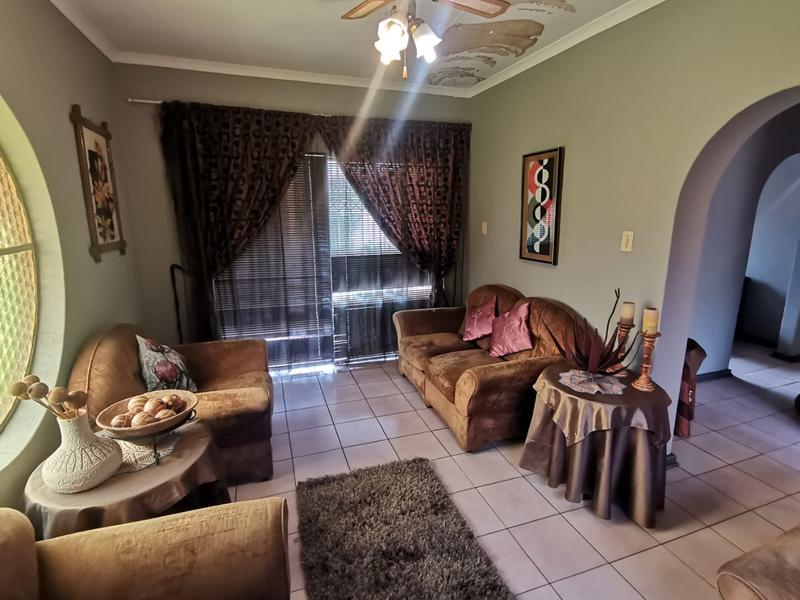 4 Bedroom Property for Sale in Vanderbijlpark SE 3 Gauteng