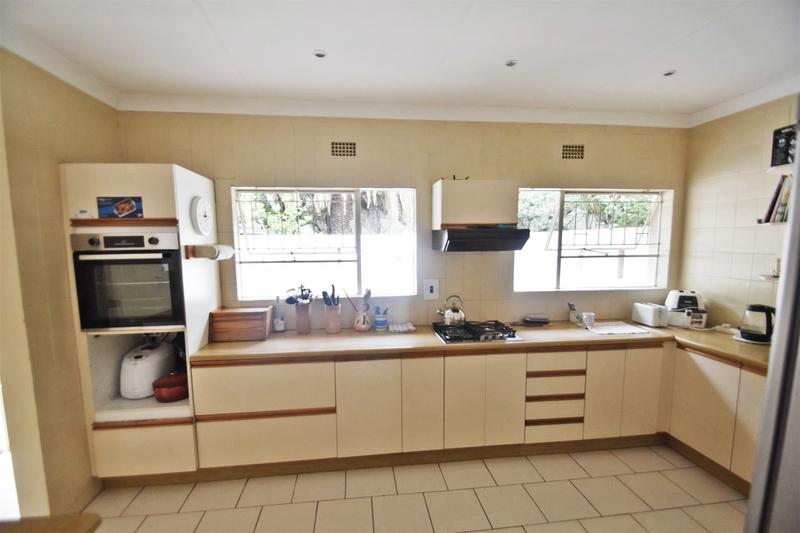 5 Bedroom Property for Sale in Morningside Gauteng