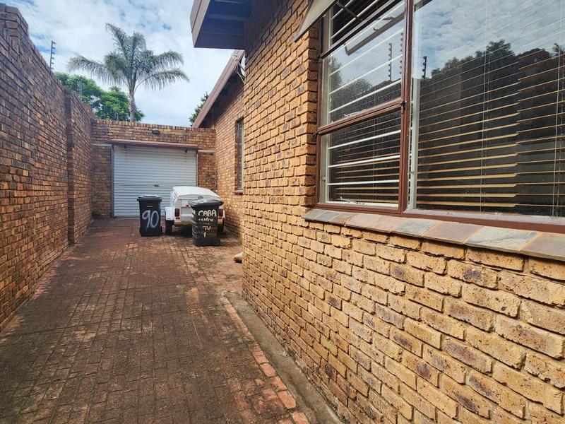 4 Bedroom Property for Sale in Newlands Gauteng