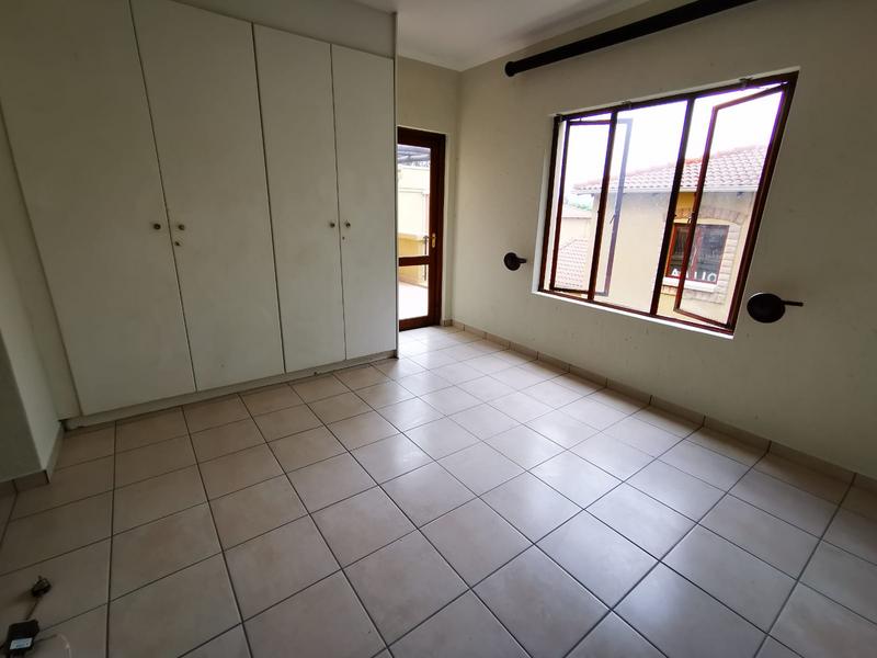 To Let 2 Bedroom Property for Rent in Sunninghill Gauteng