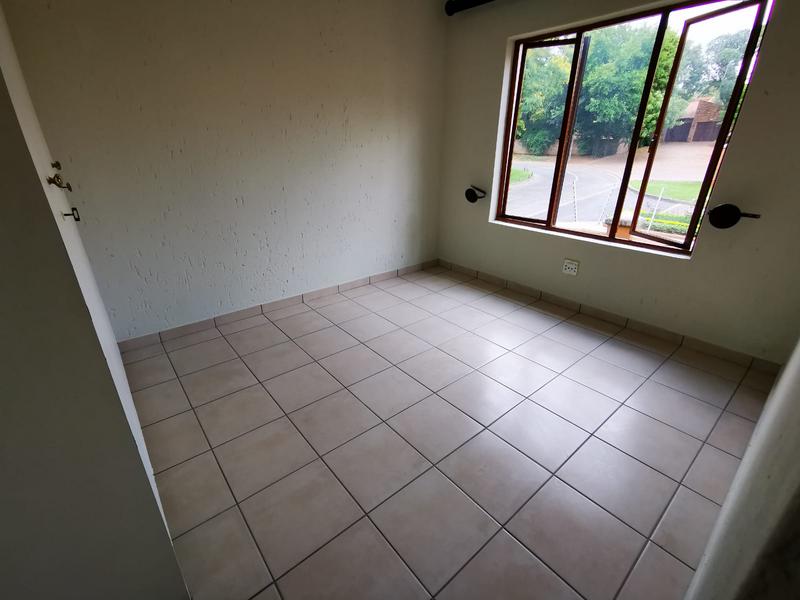 To Let 2 Bedroom Property for Rent in Sunninghill Gauteng