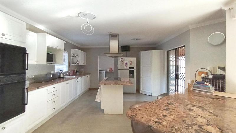 4 Bedroom Property for Sale in Eldoraigne Gauteng