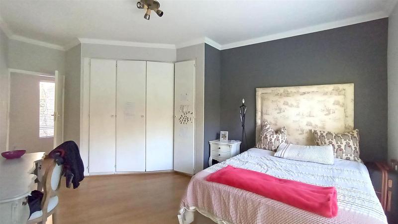 4 Bedroom Property for Sale in Eldoraigne Gauteng