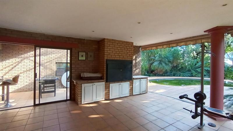 4 Bedroom Property for Sale in Eldoraigne Gauteng