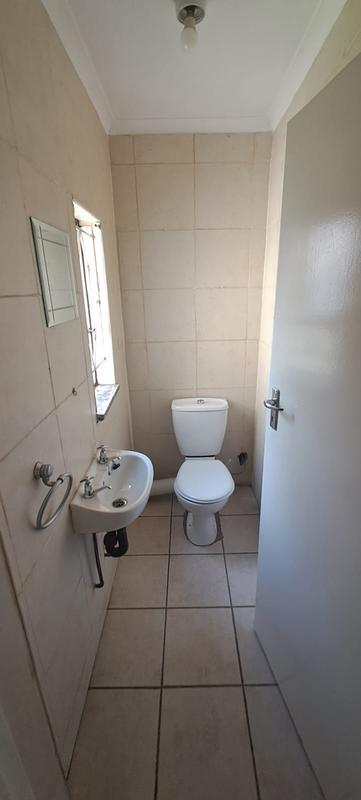 To Let 1 Bedroom Property for Rent in Sunward Park Gauteng