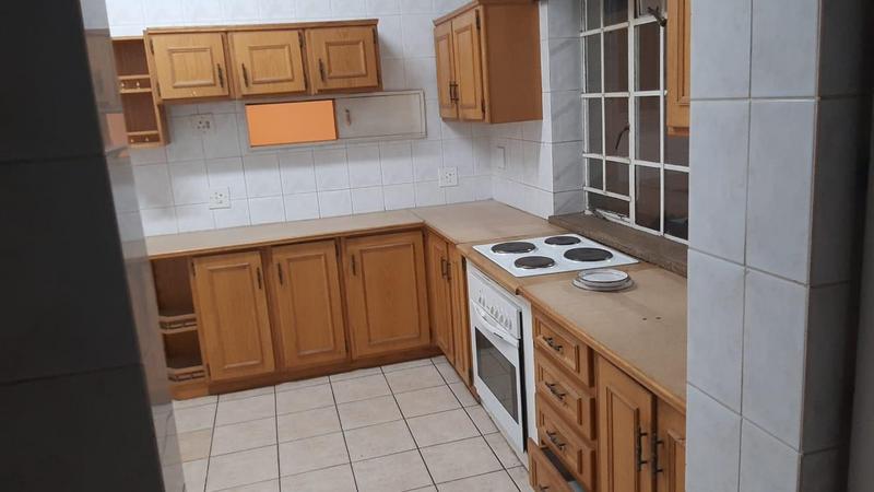 To Let 4 Bedroom Property for Rent in Kensington Gauteng