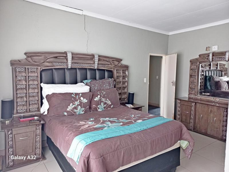 4 Bedroom Property for Sale in Birch Acres Gauteng