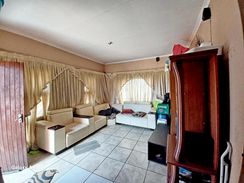 3 Bedroom Property for Sale in Birch Acres Gauteng