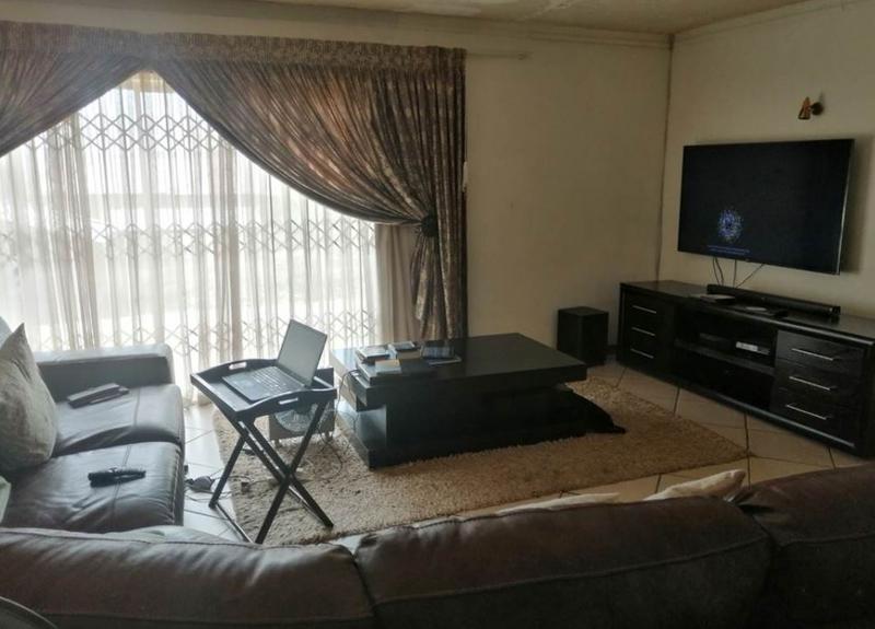 3 Bedroom Property for Sale in Kwaggasrand Gauteng