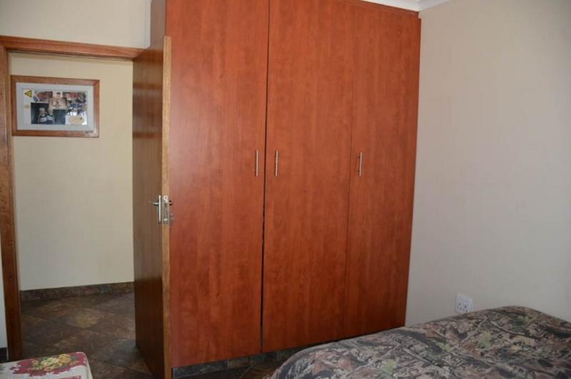 To Let 3 Bedroom Property for Rent in Strubenvale Gauteng