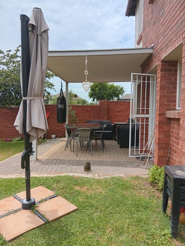 To Let 3 Bedroom Property for Rent in The Reeds Gauteng