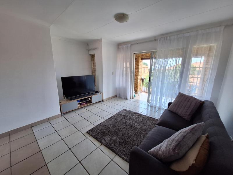 To Let 2 Bedroom Property for Rent in Erand Gardens Gauteng