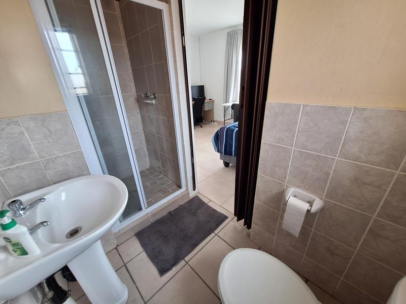 To Let 2 Bedroom Property for Rent in Erand Gardens Gauteng