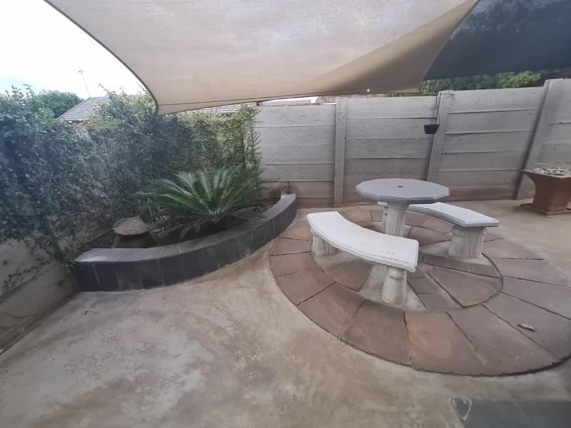 2 Bedroom Property for Sale in Highveld Gauteng