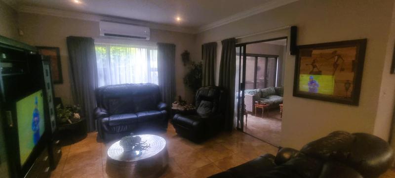 4 Bedroom Property for Sale in Amberfield Gauteng