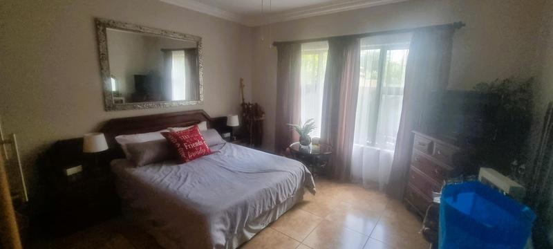 4 Bedroom Property for Sale in Amberfield Gauteng