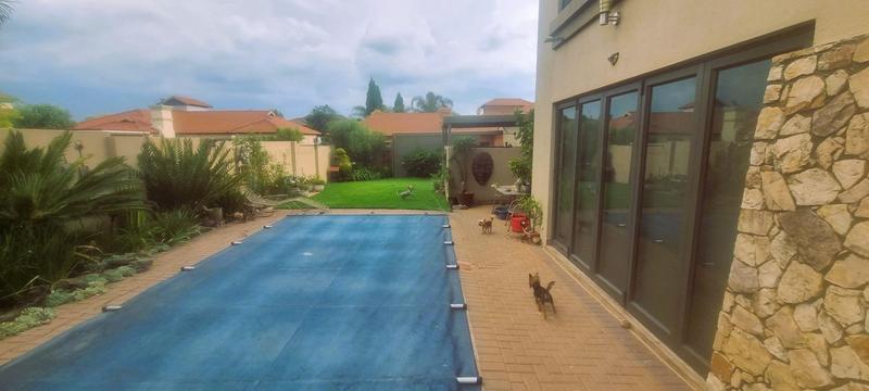 4 Bedroom Property for Sale in Amberfield Gauteng