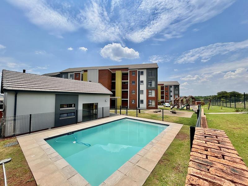 To Let 2 Bedroom Property for Rent in Amberfield Gauteng