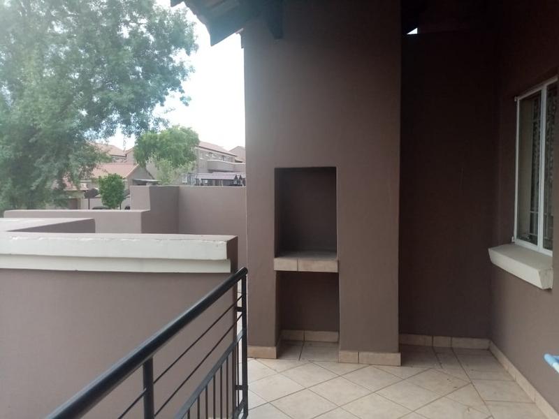 3 Bedroom Property for Sale in Halfway Gardens Gauteng