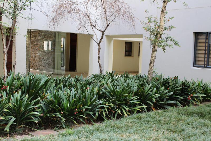 To Let 2 Bedroom Property for Rent in Bedford Gardens Gauteng